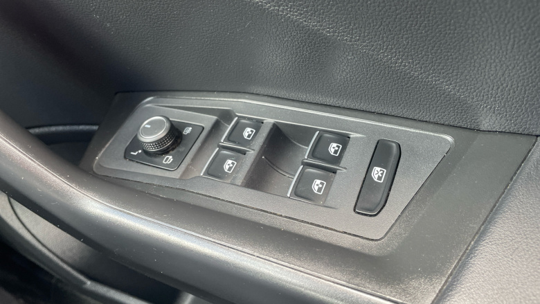 Volkswagen T-Roc 1.6 TDI R-Line 5dr Diesel Hatchback